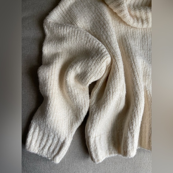 Anthropologie Pilcro Wide Turtleneck  Sweater In Cream/Ivory Size M - Picture 7 of 16